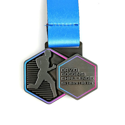 comprar Medalla virtual de carrera con rociado de colores con patrones / Desafíos virtuales con medallas Fabricación en línea