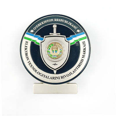 comprar Emblema de recuerdo de la escuela de esmalte Celebra tus logros con llavero y abrazadera de 50 mm Fabricación en línea