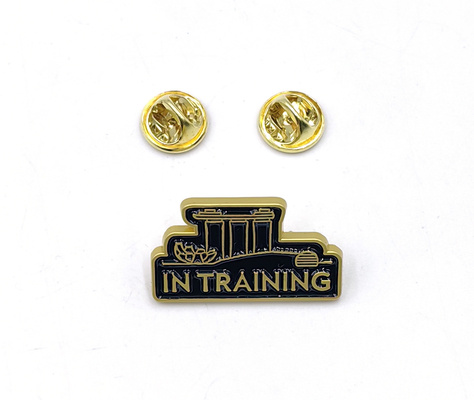 comprar Double Butterfly Clasp Black Enamel Badge with Unique Plastic Box The Perfect Addition to Your Lapel Pin Collection Fabricación en línea