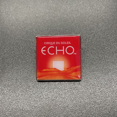 Emblema de esmalte para los amantes del estilo retro Agrega un toque vintage a tu atuendo